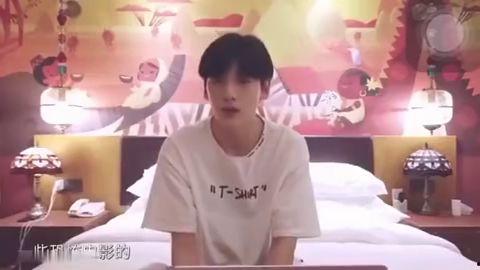 落落熊吃瓜视频,揭秘娱乐圈幕后故事