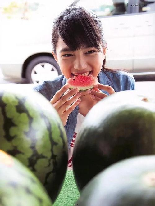 吃瓜头像女生用,揭秘吃瓜头像女生的独特魅力