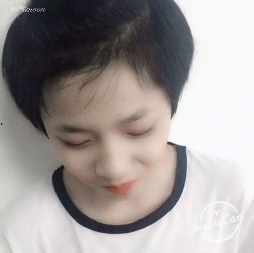 小丸子吃瓜,揭秘娱乐圈背后的秘密  第1张