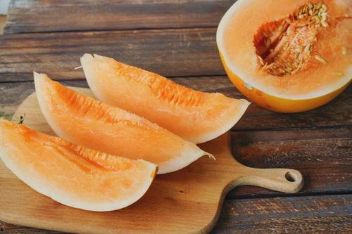 吃小蜜瓜会变白吗,吃小蜜瓜真的能让肌肤变白吗？