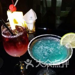 深圳ic酒吧吃瓜,揭秘网红酒吧的吃瓜现场  第2张